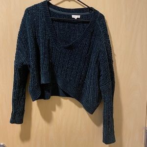 Dark green chenille cropped v neck sweater